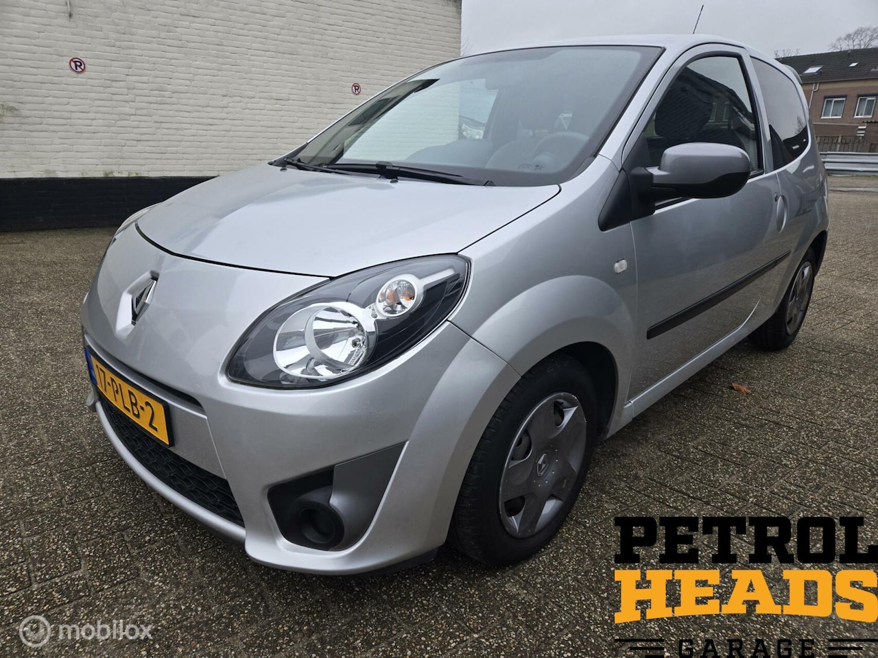 Renault Twingo - 1.2-16V # AIRCO | NAP |BTW auto | Nwe APK | Distri vv - AutoWereld.nl