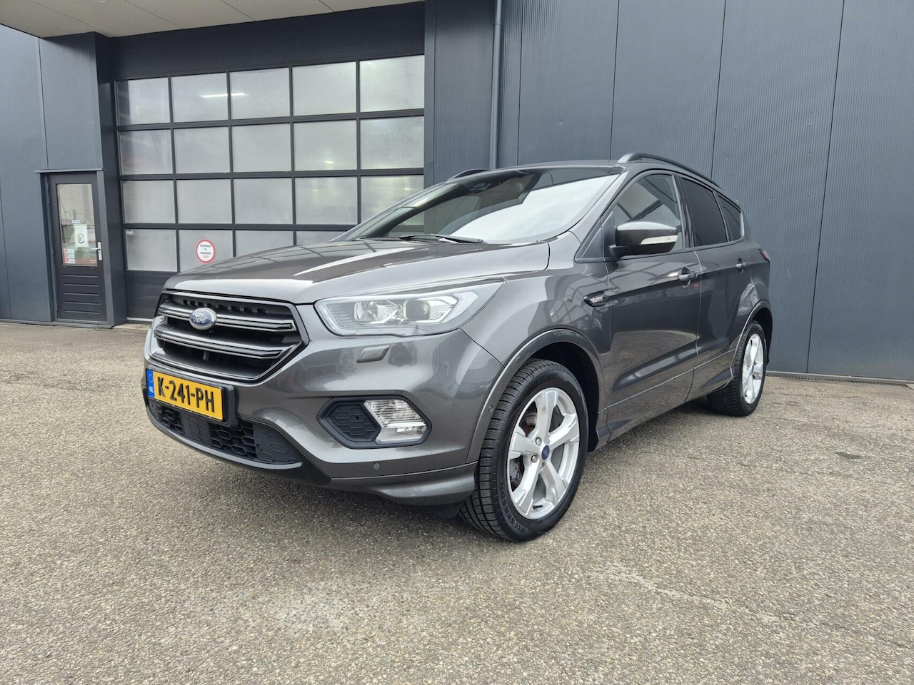 Ford Kuga - 1.5 EcoBoost Vignale 1.5 EcoBoost Vignale - AutoWereld.nl