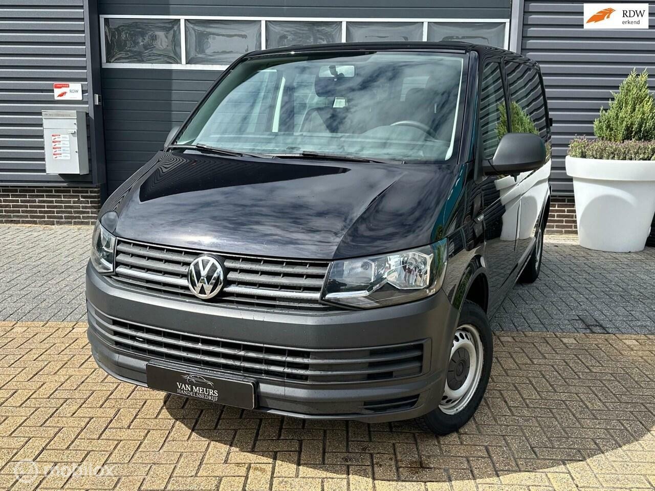 Volkswagen Transporter - 2.0 TDI L1H1 Comfortline 2.0 TDI L1H1 Comfortline, Dubbel cabine, trekhaak, airco, apk 02-2026 - AutoWereld.nl