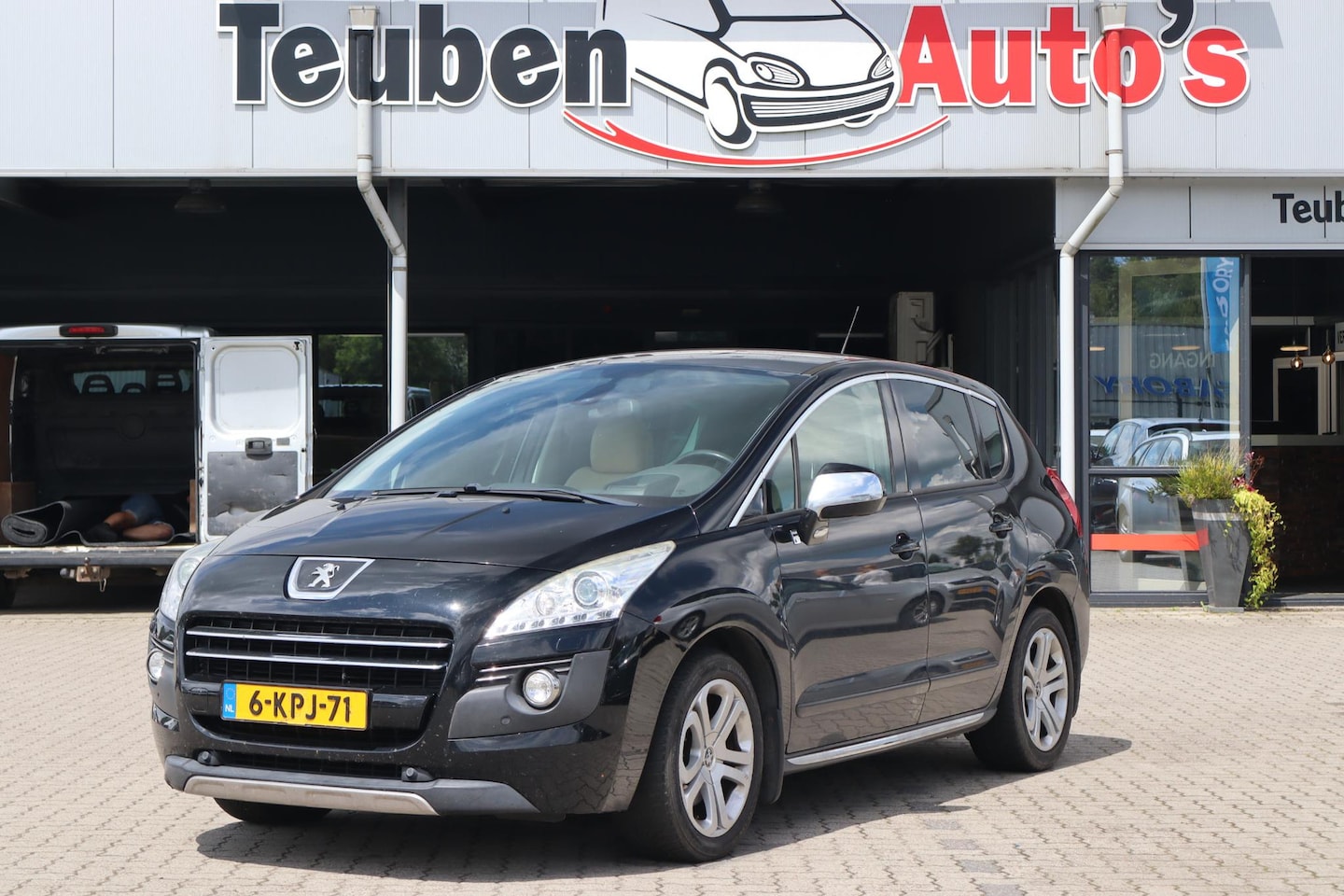 Peugeot 3008 - 2.0 HDiF HYbrid4 Blue Lease Head up display, Navigatie, Trekhaak, Parkeersensoren, Lederen - AutoWereld.nl