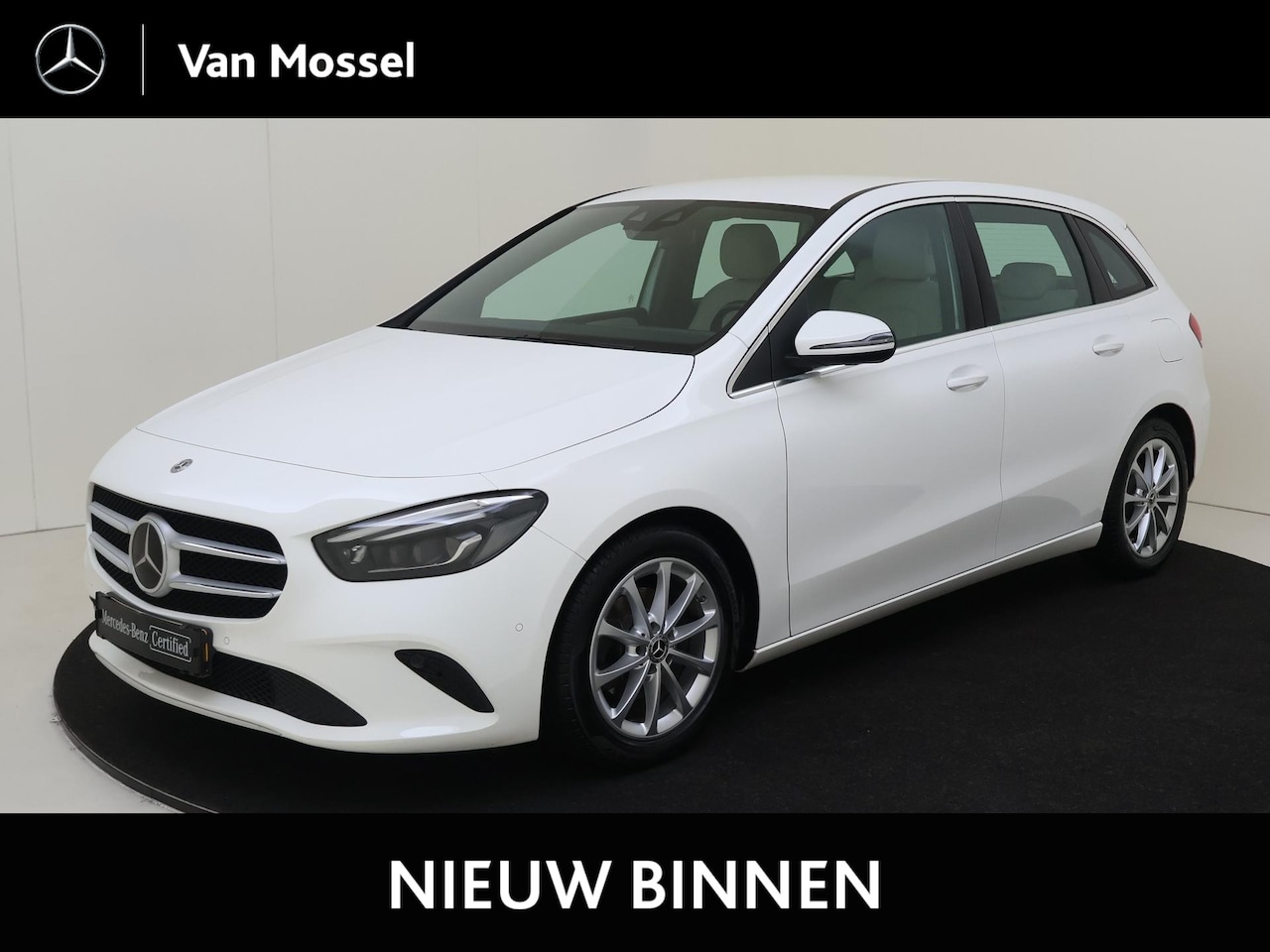 Mercedes-Benz B-klasse - 180 Advantage / Achteruitrijcamera / Easypack-Achterklep / Dodehoek-assistent / Rij-assist - AutoWereld.nl