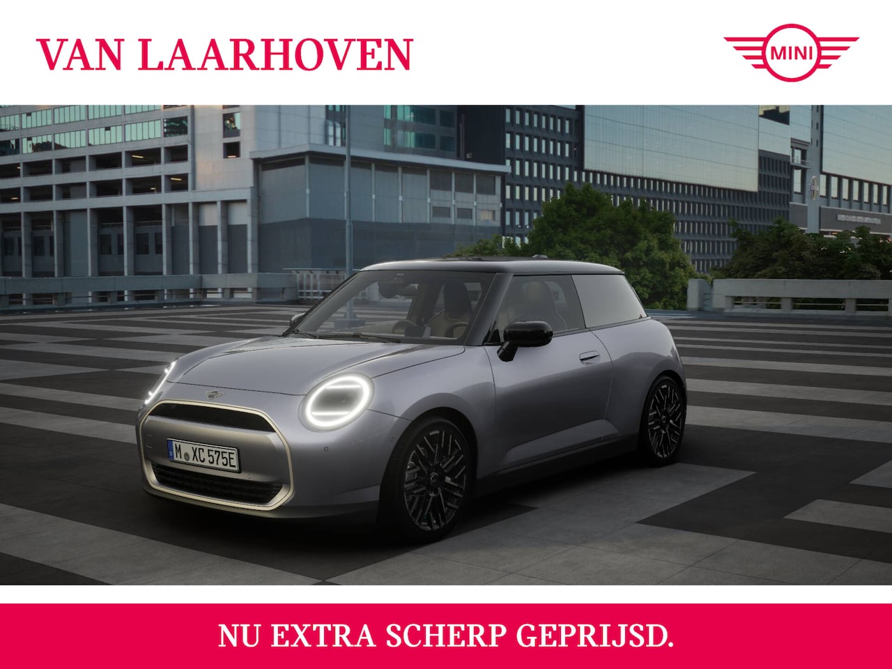 MINI Cooper - Hatchback E / Favoured Trim / Pakket M / 18 inch Night Flash Spoke 2-tone - AutoWereld.nl