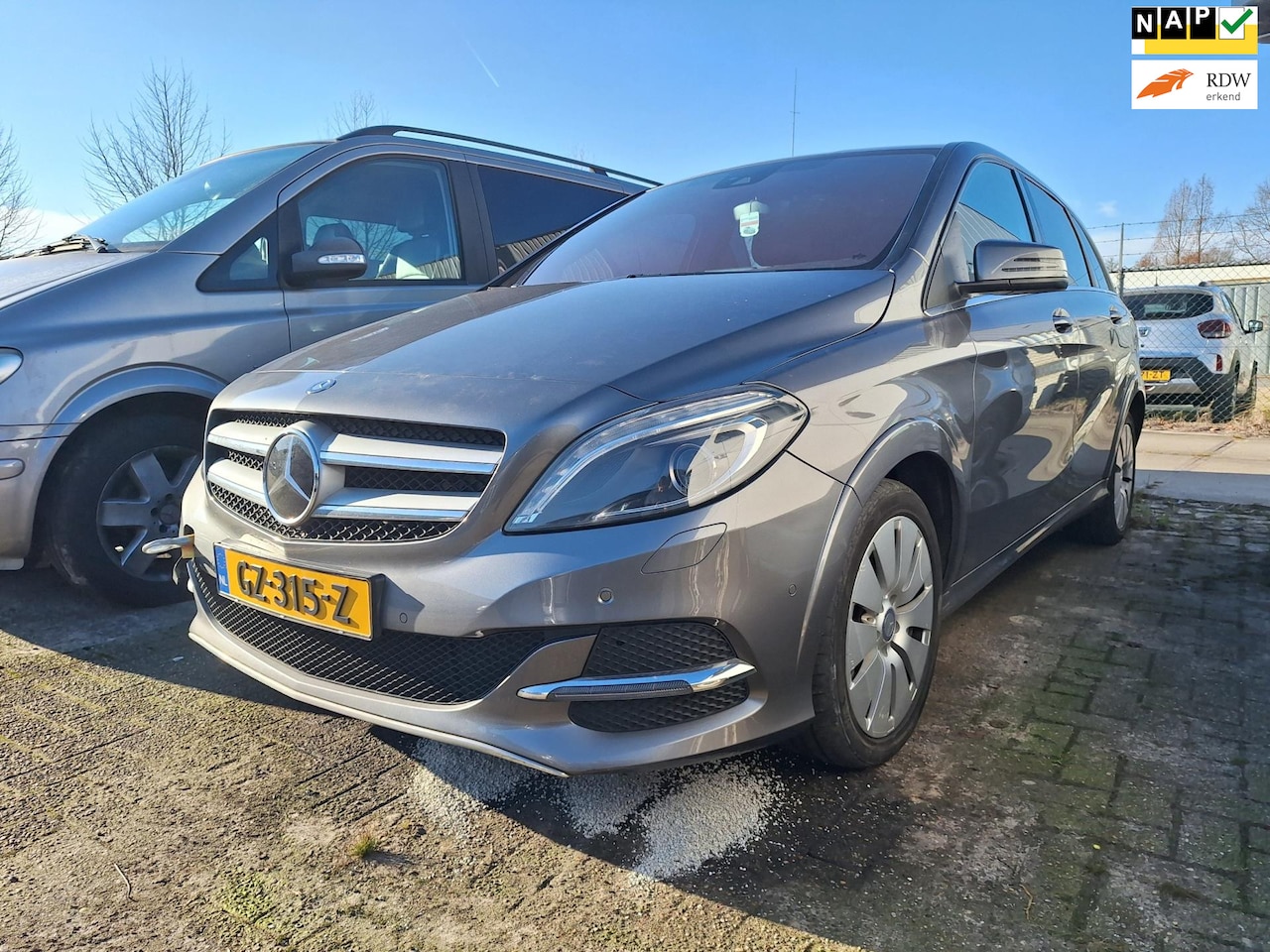 Mercedes-Benz B-klasse - 250 e Lease Edition 28 kWh - AutoWereld.nl