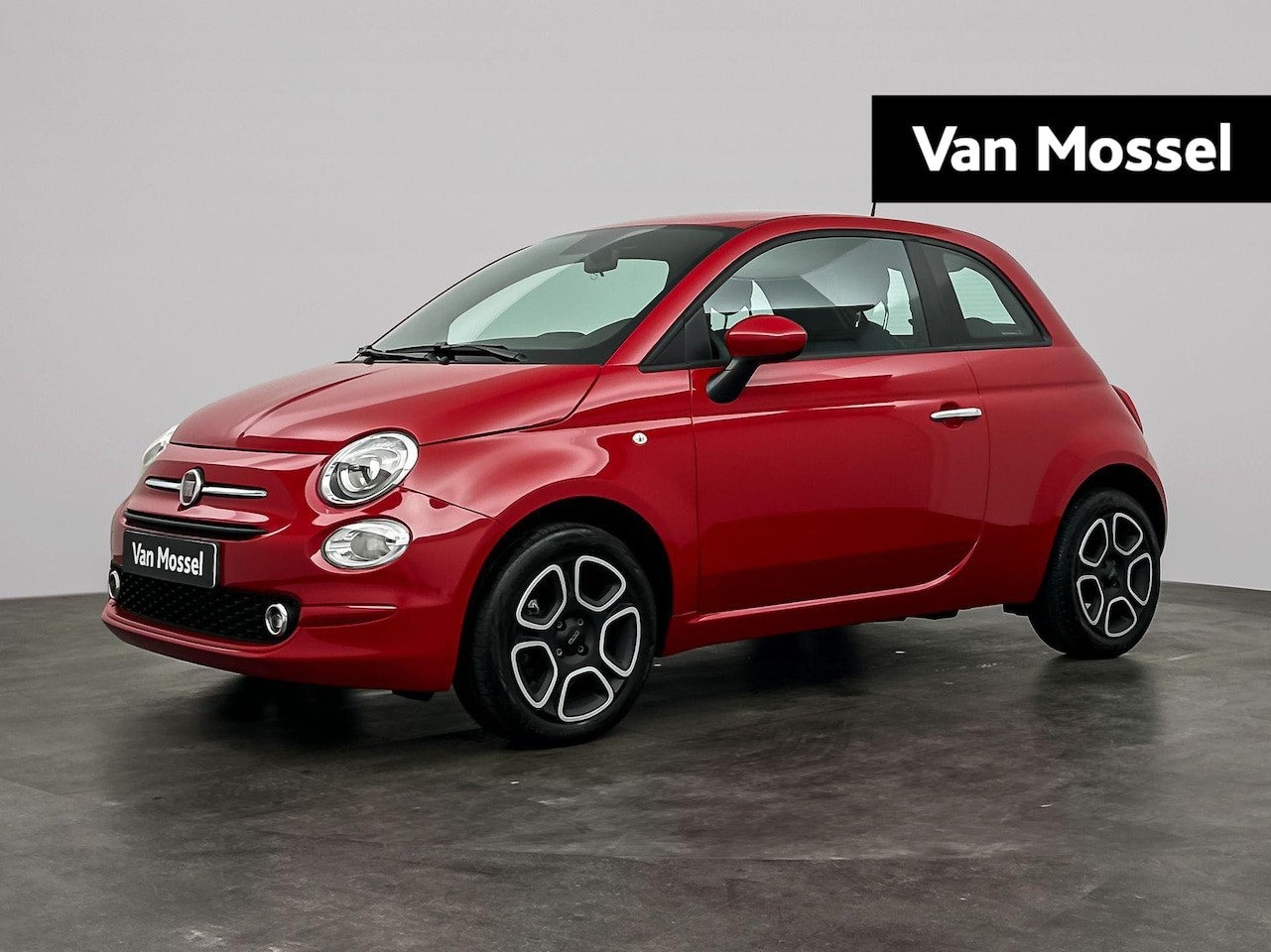 Fiat 500 - 1.0 Hybrid Club | Airco |  Apple Carplay/Android Auto | Parkeersensoren - AutoWereld.nl