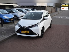 Toyota Aygo - 1.0 VVT-i x-play achteruitrij camera