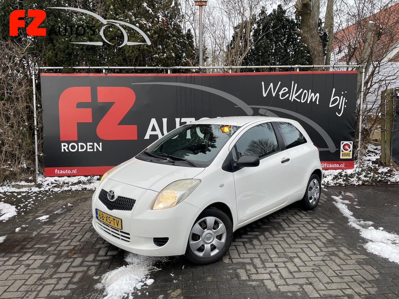 Toyota Yaris - 1.3 VVTi Terra | Airco | L.M. Velgen | - AutoWereld.nl