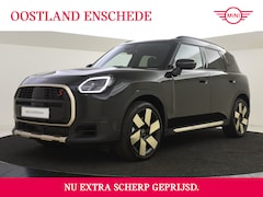 MINI Countryman - S ALL4 Automaat / Favoured Trim / Pakket XL / 20" Windmill Spoke 2-tone