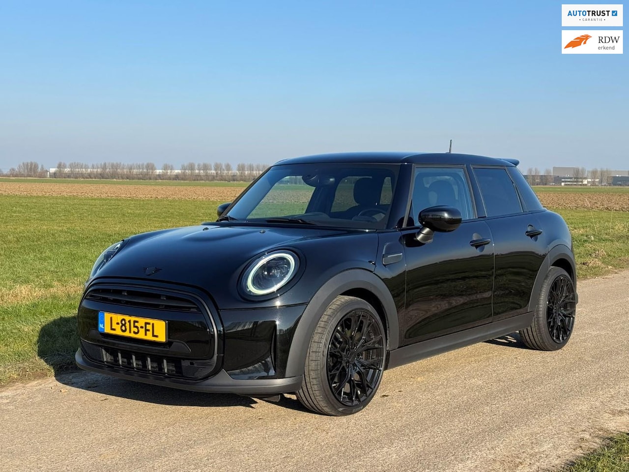 MINI One - Mini 1.5 Navi, PDC, comforttoegang, Led, cruisecontrol - AutoWereld.nl