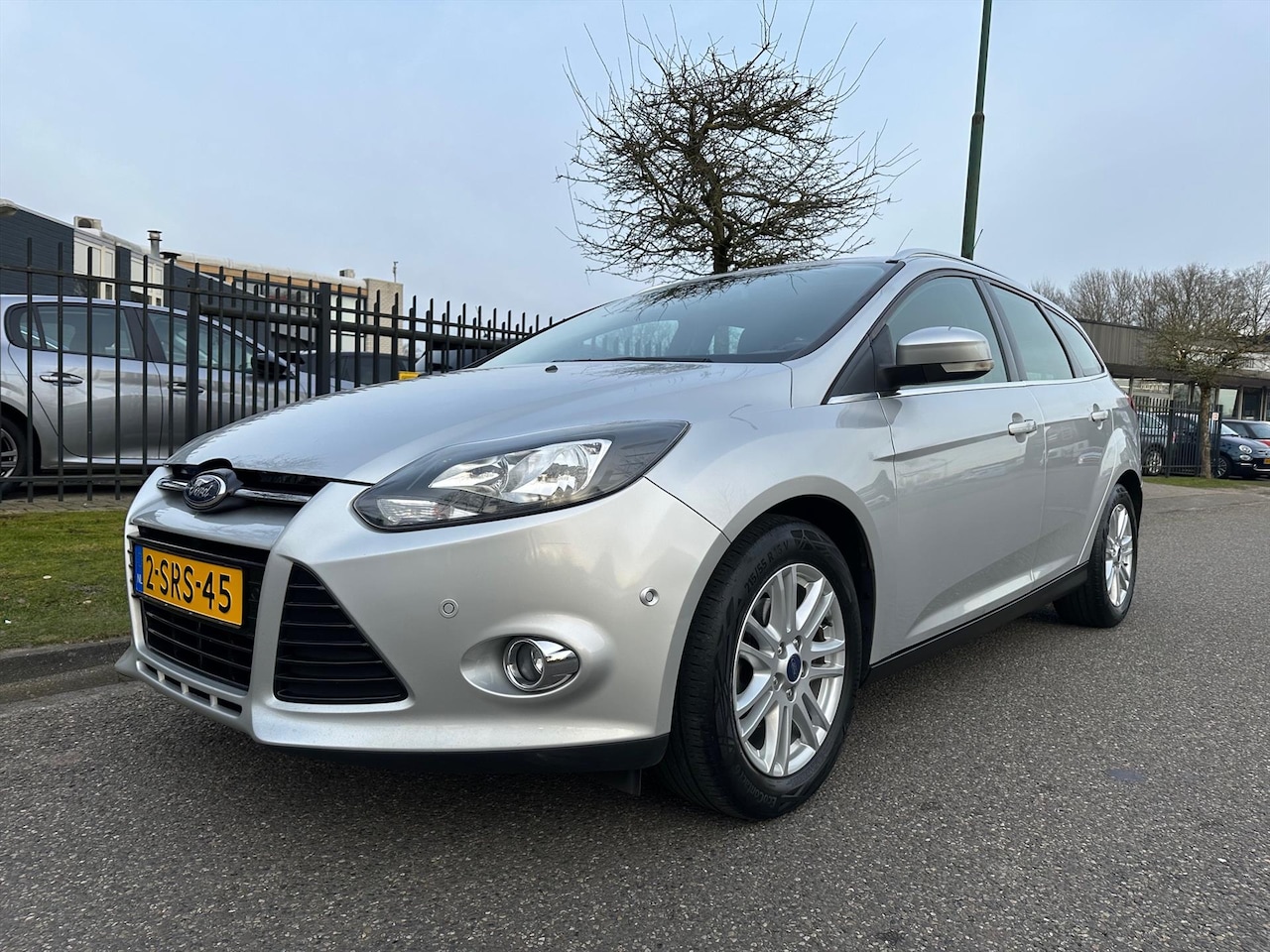 Ford Focus - 1.0 EcoBoost 125pk Titanium Trekhaak Navigatie - AutoWereld.nl