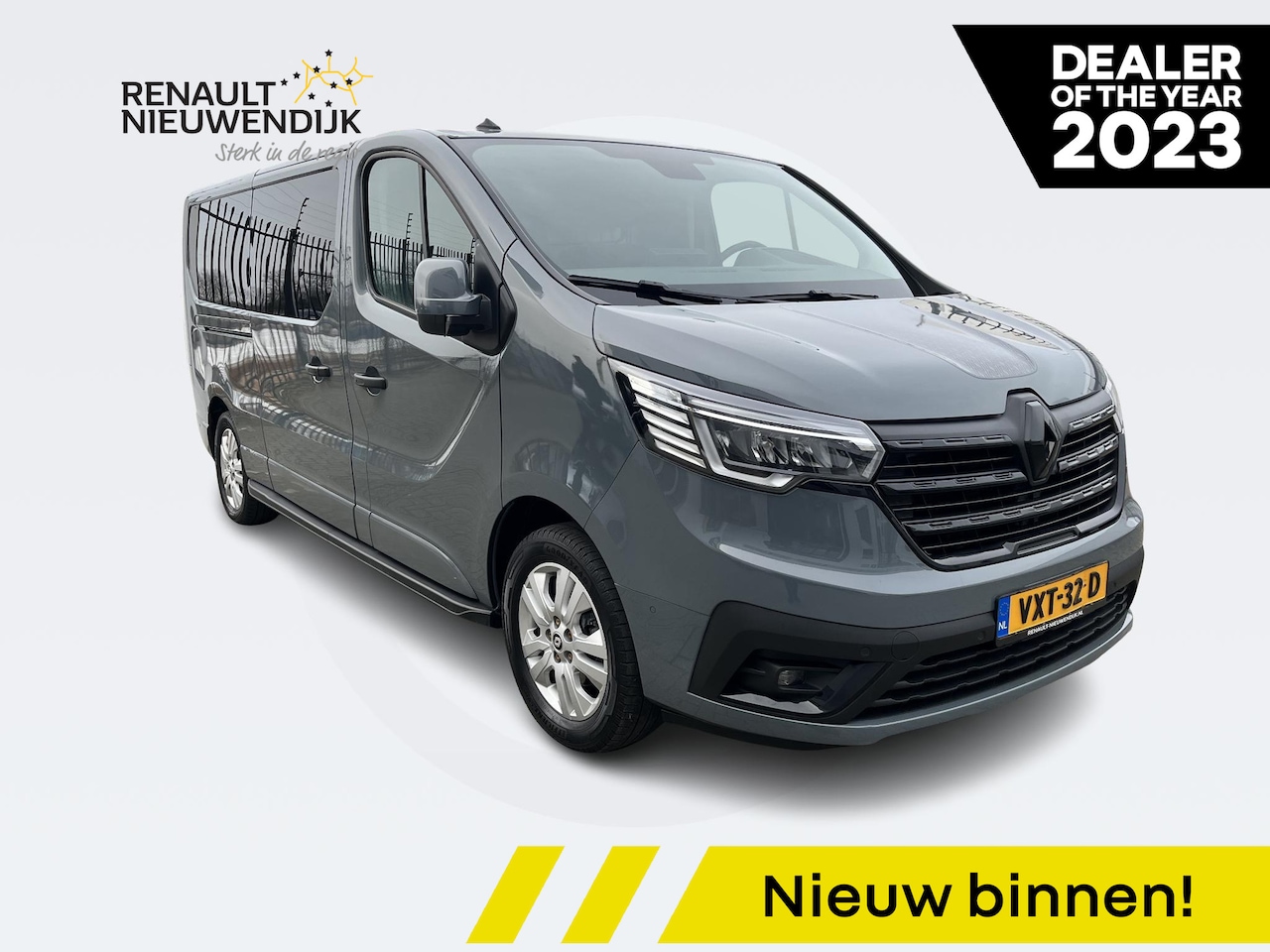 Renault Trafic - 2.0 dCi 170 T30 L2H1 Luxe / AUTOMAAT / BLACK EDITION PAKKET INCL SIDEBARS  / TREKHAAK / BE - AutoWereld.nl