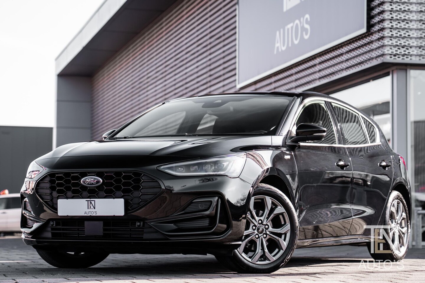 Ford Focus - 1.0 EcoBoost Hybrid ST Line 155pk Automaat | Driver Assistance | Camera | Stoelverwarming - AutoWereld.nl