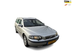 Volvo V70 - 2.4