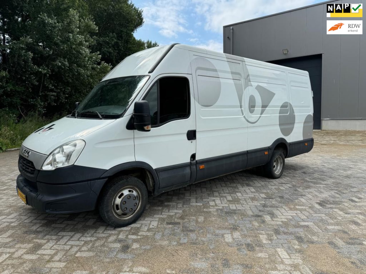 Iveco Daily - 35C13 L4 Maxi airco dubbel lucht - AutoWereld.nl