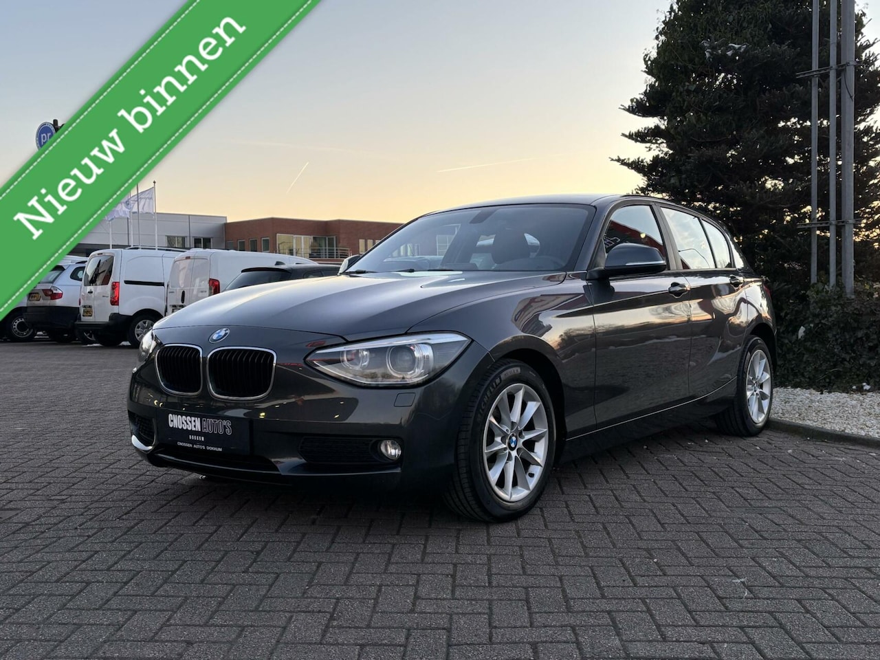 BMW 1-serie - 116i Executive 116i Executive, Xenon, Navi, Automaat, 1e eig ! - AutoWereld.nl