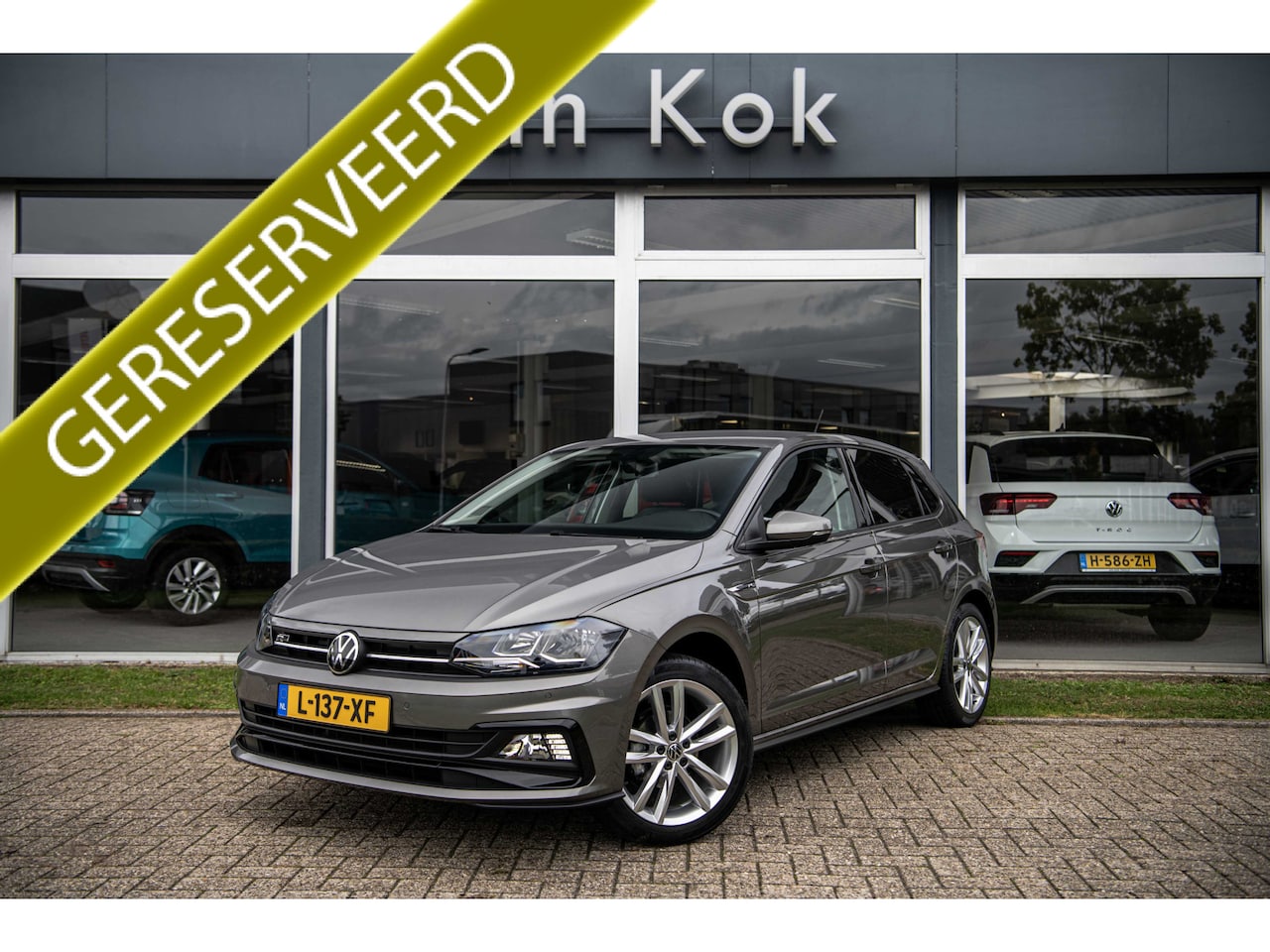 Volkswagen Polo - 1.0 TSi 95 pk Highline R-Line | Parkeersensoren | Climate Controle | Adpt. Cruise Controle - AutoWereld.nl