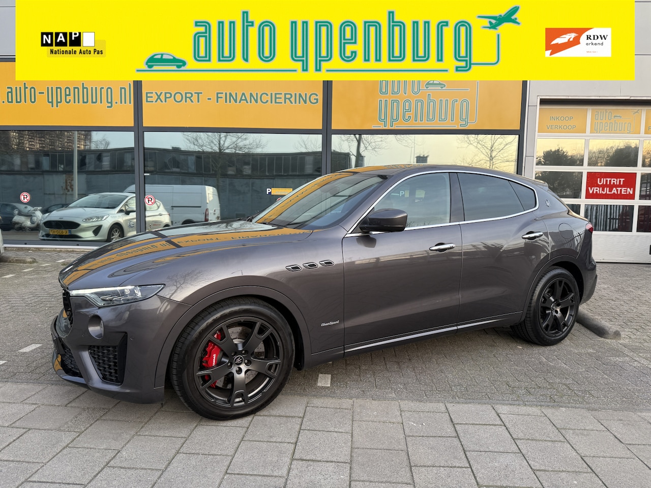 Maserati Levante - 3.0 V6 D AWD GranSport Automaat * Facelift * Model 2022 * Panoramadak * Matrix LED * Soft- - AutoWereld.nl