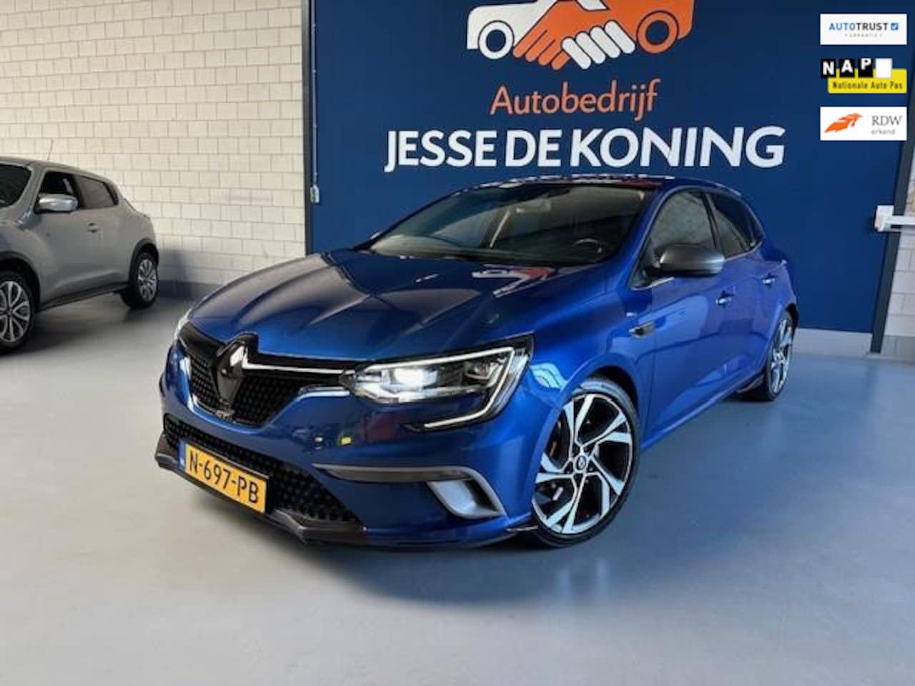 Renault Mégane - 1.6 TCe GT automaat,bj.2016,kleur:blauw,sportvelgen,alcantara,scherm,NAP met 147181 km. AP - AutoWereld.nl