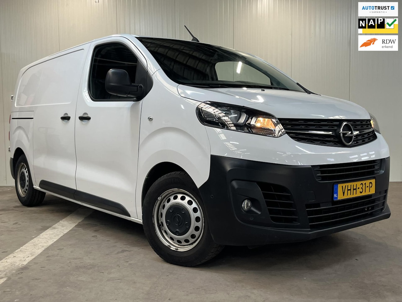 Opel Vivaro - 1.5 CDTI L2H1 Edition Navi Trekhaak APK nieuw! - AutoWereld.nl