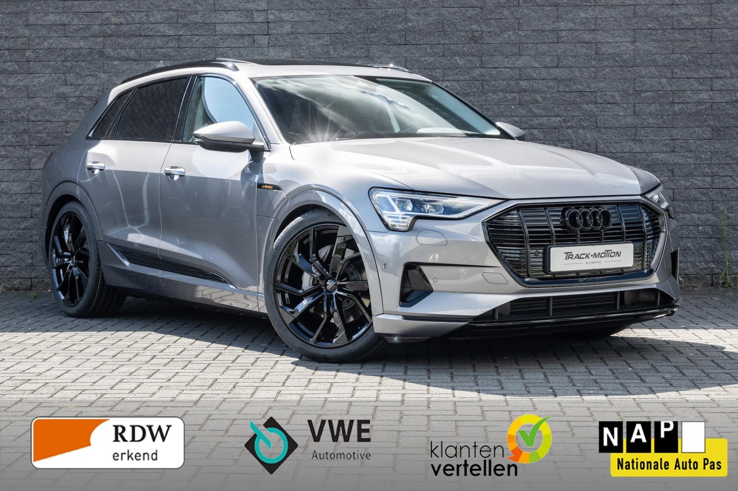 Audi e-tron - E-tron 50 quattro edition GREY & BLACK N.A.P - AutoWereld.nl