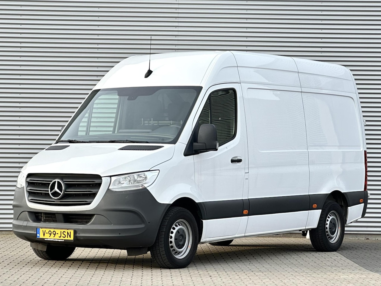 Mercedes-Benz Sprinter - 317 CDI L2H2 RWD Automaat,Navi,Camera - AutoWereld.nl