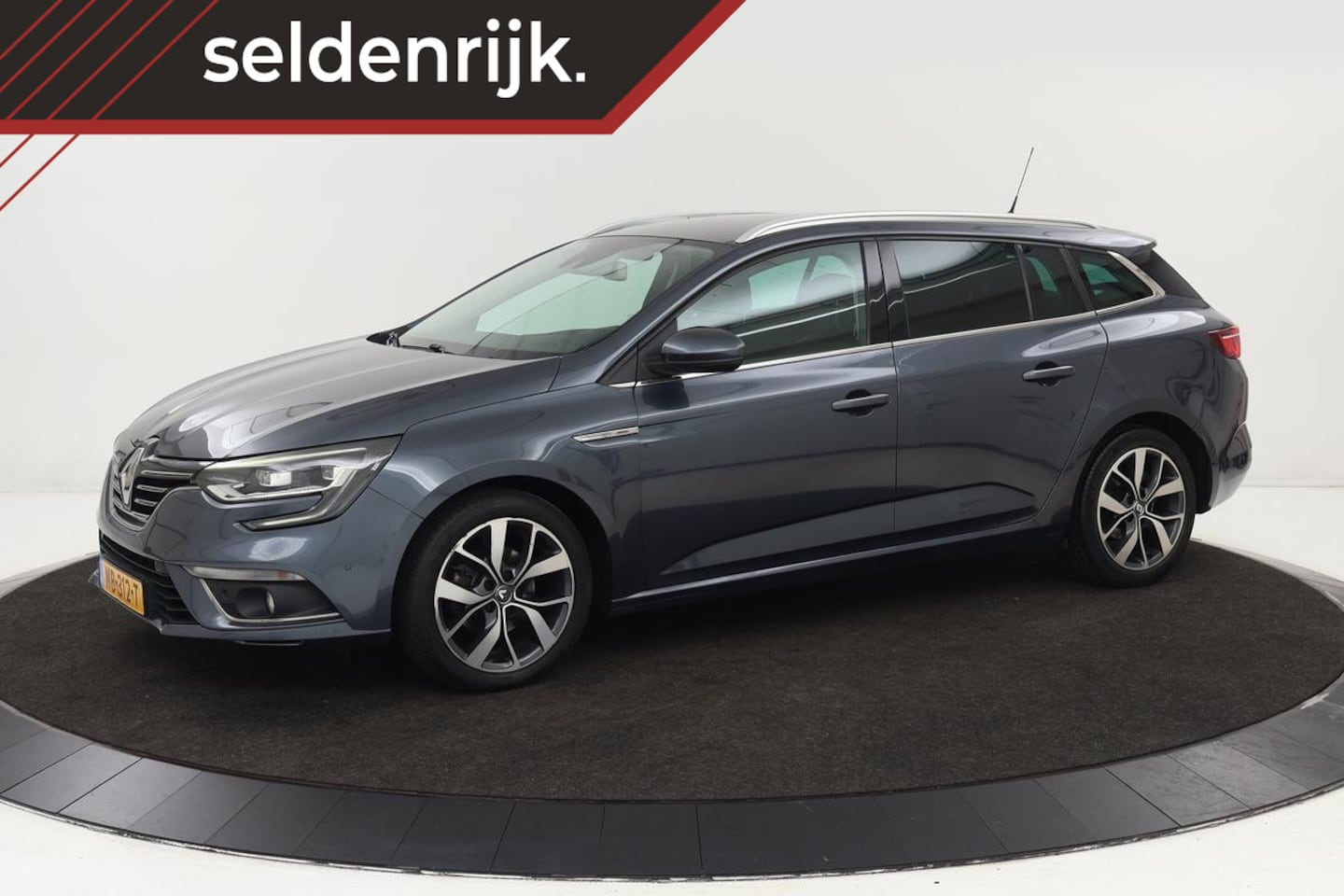 Renault Mégane - 1.2 TCe Bose | Head-Up | Camera | Trekhaak | Full LED | Navigatie | Massage | Half leder | - AutoWereld.nl