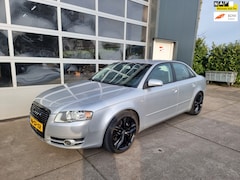 Audi A4 Limousine - 2.0 TFSI Pro Line