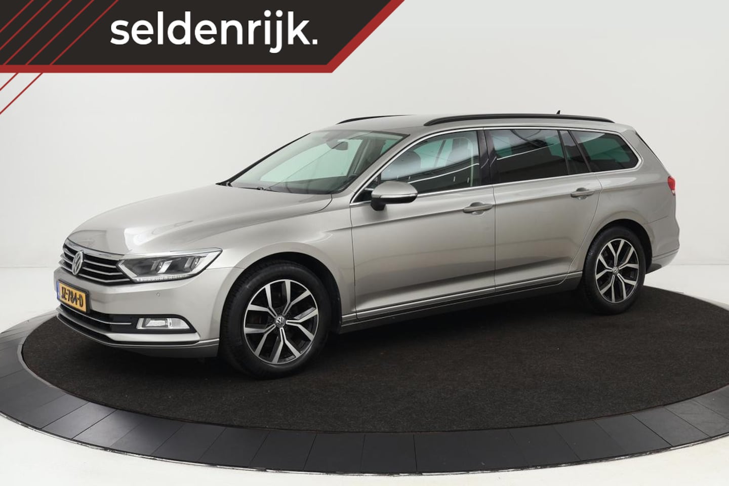 Volkswagen Passat Variant - 2.0 TDI Comfortline | DSG | Stoelverwarming | Adaptive cruise | Full LED | Navigatie | PDC - AutoWereld.nl