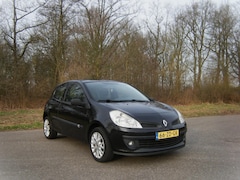 Renault Clio - 1.2 TCE Business Line . Airco . LMV . Elec ramen en spiegels . enz