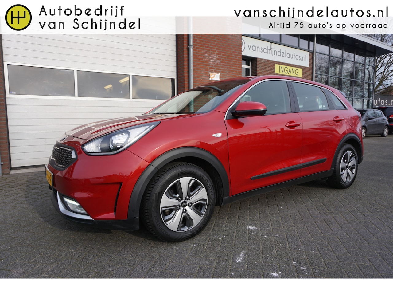 Kia Niro - 1.6 GDi HYBRID DYNAMICLINE OKT 2019 VOLLEDIG DEALER ONDERHOUDEN MET FACTUREN CAMERA NAVIGA - AutoWereld.nl