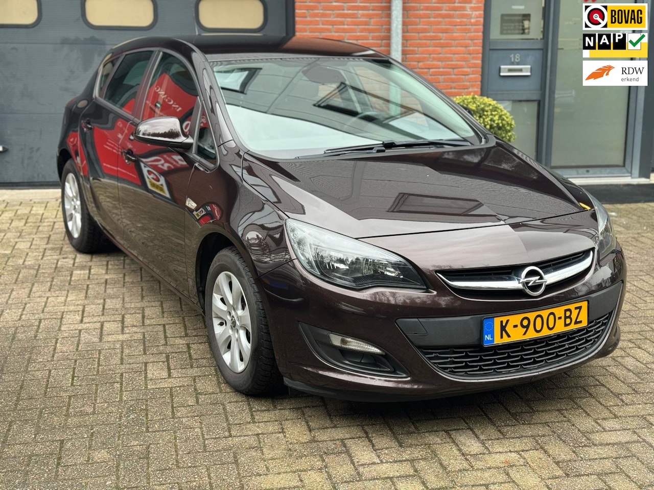 Opel Astra - 1.4 Turbo Edition|Parkeersensor|NAVI|Elek.pakket|Airco|NAP|APK|Onderhouden - AutoWereld.nl