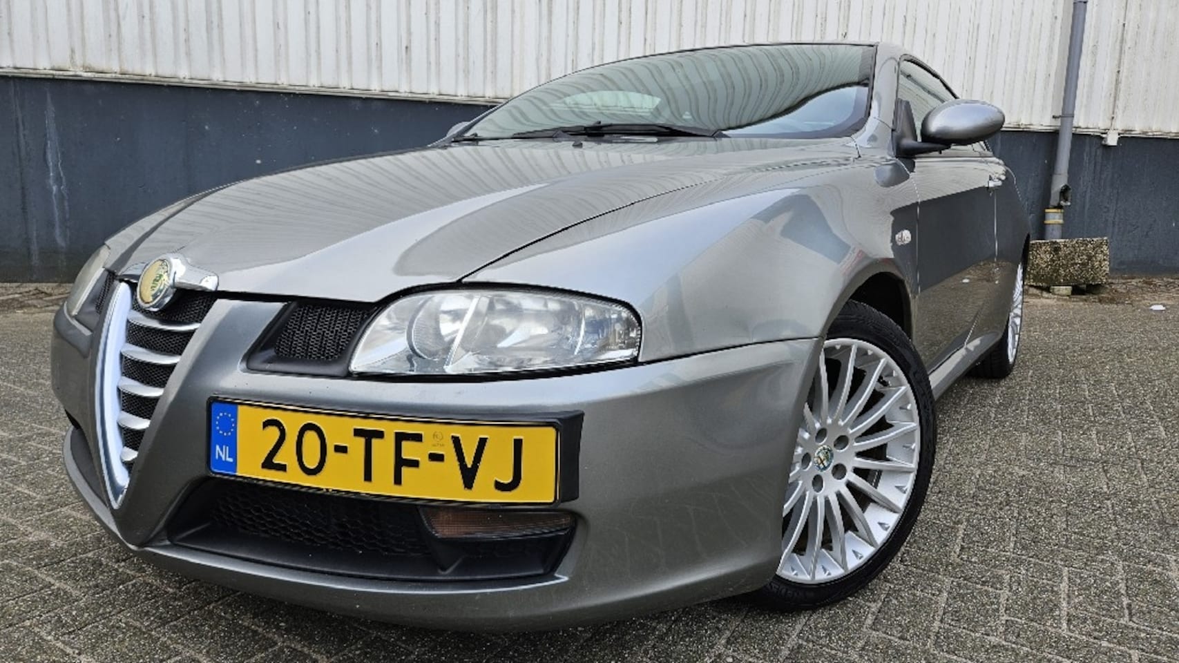 Alfa Romeo GT - 2.0 JTS Distinctive 2.0 JTS Distinctive - AutoWereld.nl