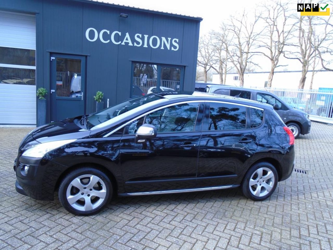 Peugeot 3008 - 1.6 THP Blue Lease Executive 1.6 THP Blue Lease Executive - AutoWereld.nl