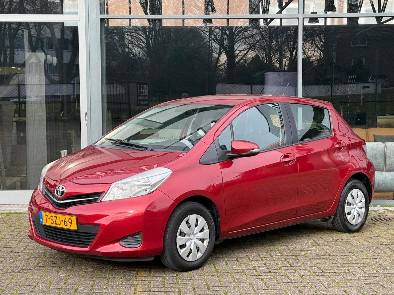 Toyota Yaris - 1.0 VVT-i Now Airco Nap 5 deurs - AutoWereld.nl