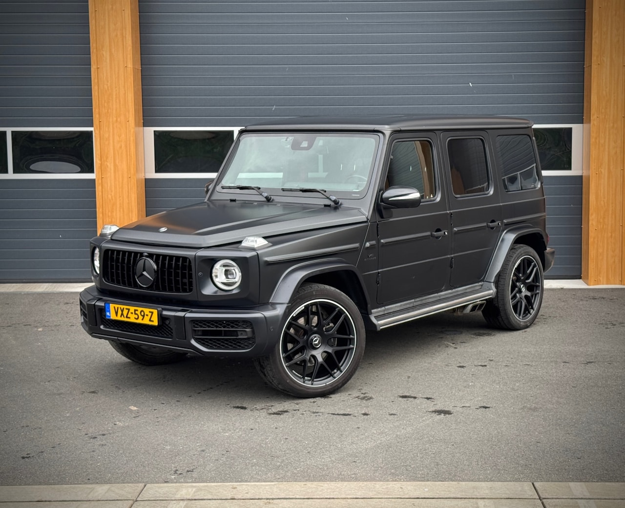 Mercedes-Benz G-klasse - 500 Grijs K. Nieuw Model Burmester AMG Styling|schuifd - AutoWereld.nl