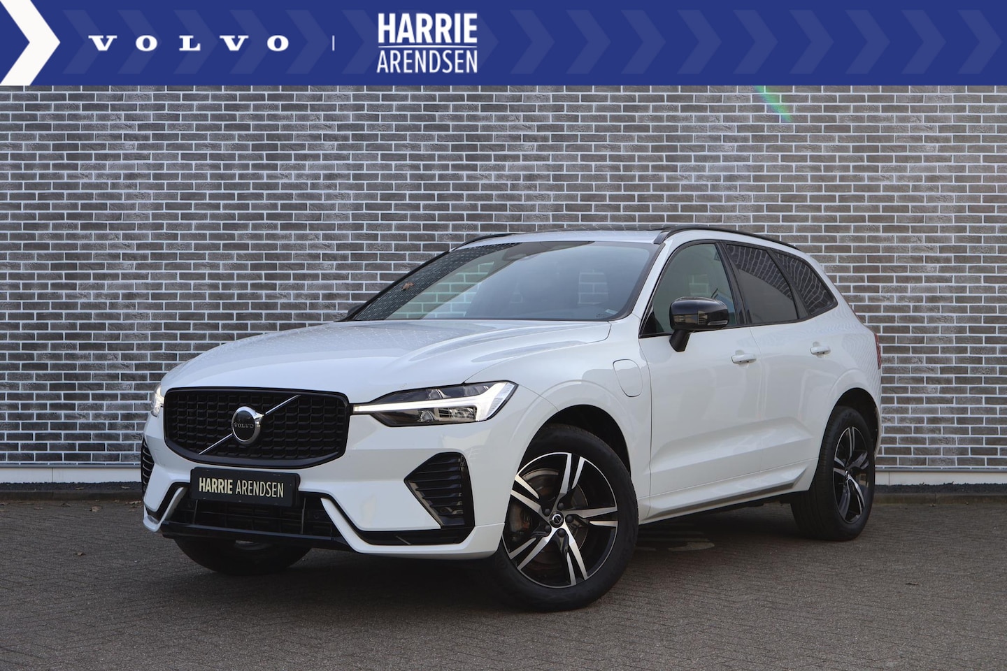 Volvo XC60 - 2.0 T6 Plug-in hybrid AWD R-Design | Adaptieve Cruise Control | Camera achter | Donker get - AutoWereld.nl