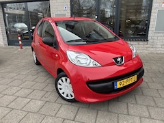 Peugeot 107 - 1.0-12V XR 3Drs Weinig km APK