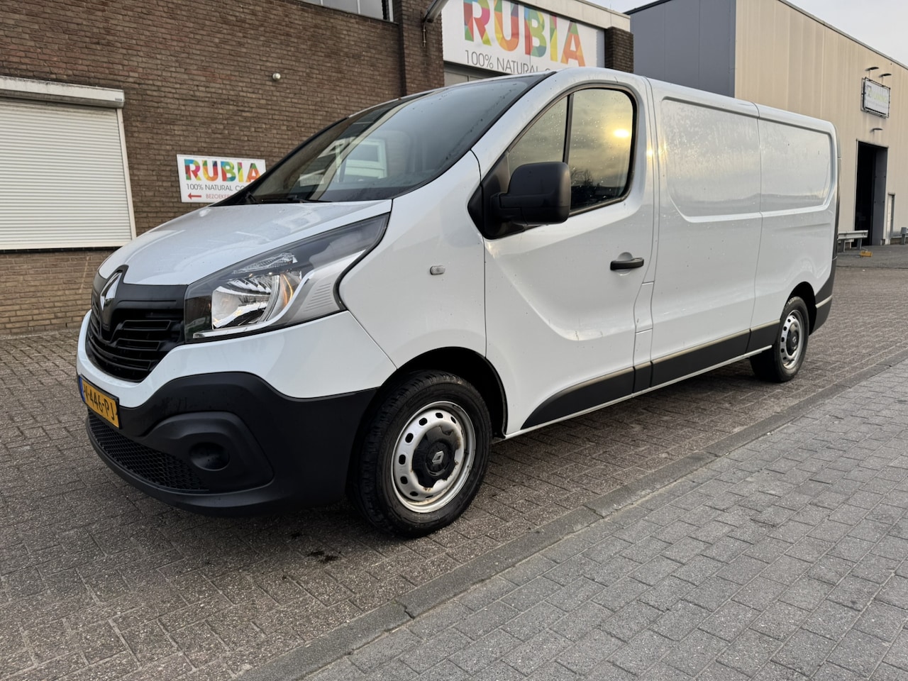 Renault Trafic - 1.6 dCi T29 L2H1 Comfort*Navigatie*Airco*EXPORT* - AutoWereld.nl