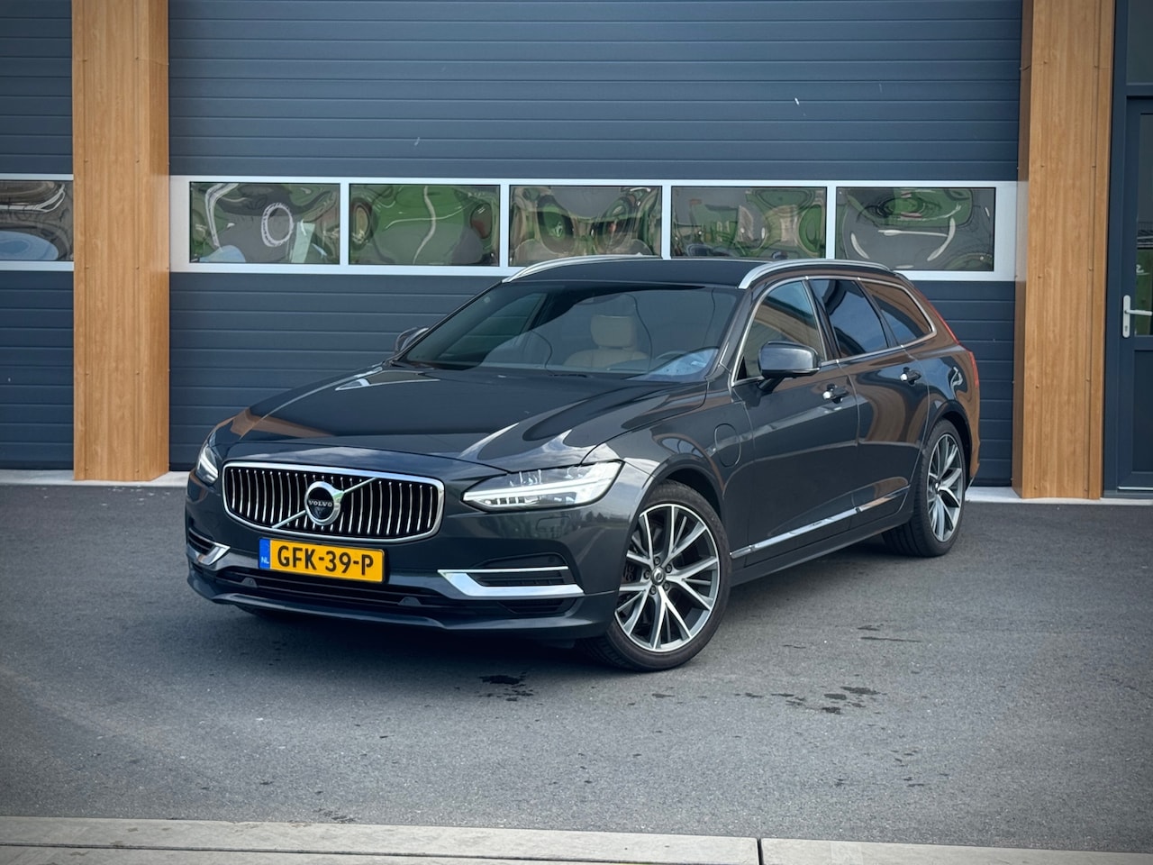 Volvo V90 - 2.0 T8 AWD Inscription 2.0 T8 AWD Inscription - AutoWereld.nl