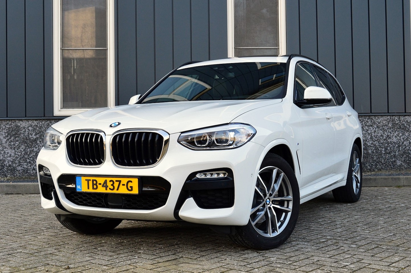 BMW X3 - xDrive20i M-Sport Rijklaarprijs-Garantie Leder sport Interieur Led Panorama dak - AutoWereld.nl