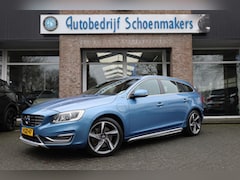 Volvo V60 - 2.4 D6 AWD Plug-In Hybrid Summum LEER+MEMORY TREKHAAK STOELVERWARMING ZWARTE-HEMEL 18"LMV