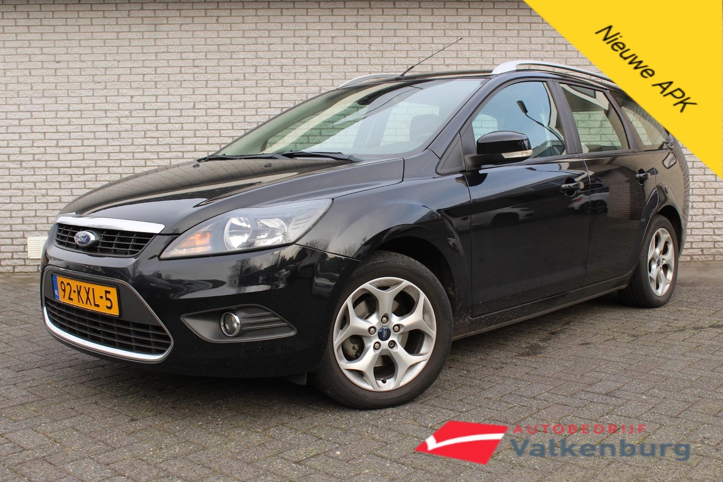 Ford Focus - 1.8 16V 125PK | Trekhaak | Cruise | Climatronic | NAVI | PDC | Airco | Voorruitverwarming - AutoWereld.nl