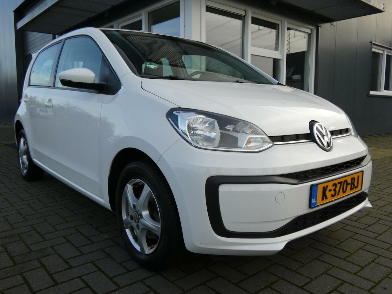 Volkswagen Up! - 1.0 Move Up! 75 PK | AIRCO | 127000 KM!!! - AutoWereld.nl