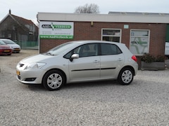 Toyota Auris - 1.6-16V Dynamic