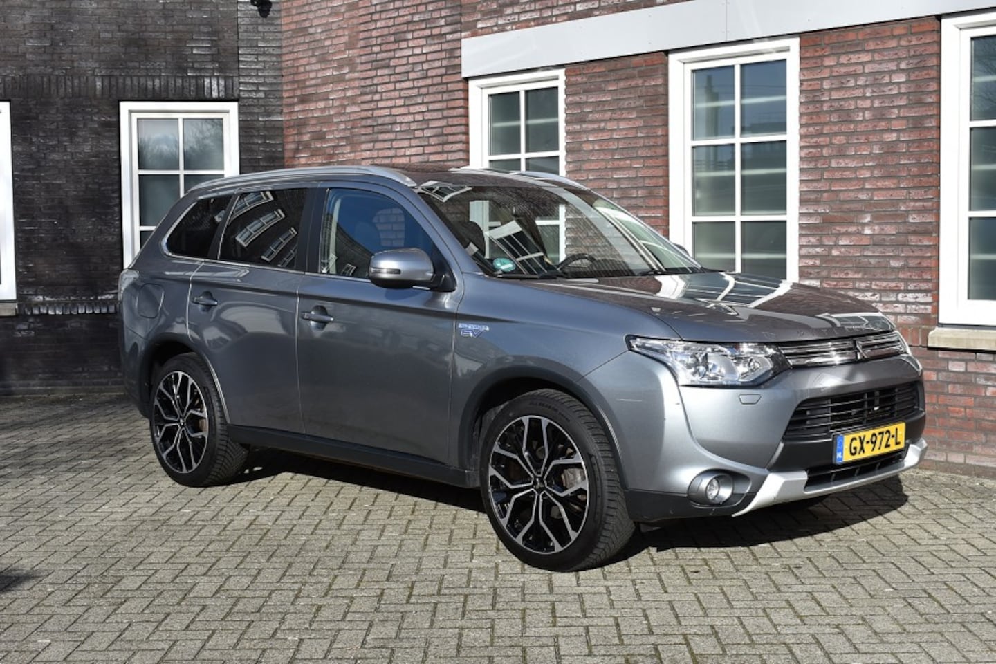 Mitsubishi Outlander - 2.0 PHEV Executive Edition 2.0 PHEV Executive Edition - AutoWereld.nl