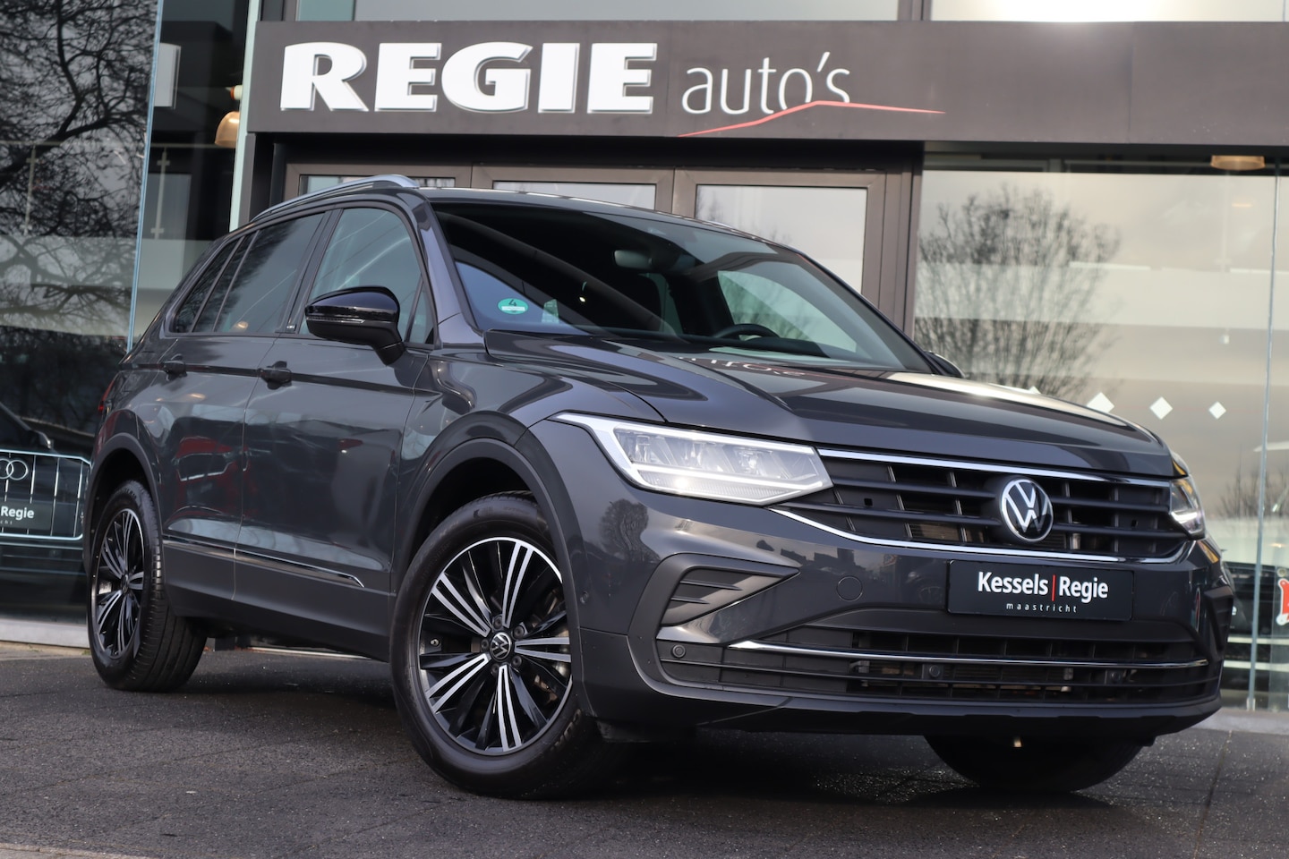 Volkswagen Tiguan - 1.5 TSI Life DSG Navi Camera LED ACC - AutoWereld.nl