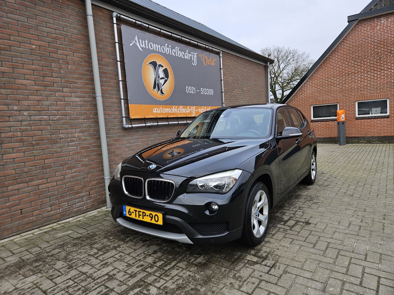 BMW X1 - sDrive18d Executive - AutoWereld.nl