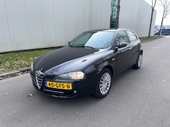 Alfa Romeo 147 - 1.6 T.Spark Progression