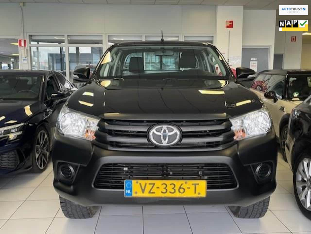 Toyota HiLux - 2.4 D-4D-F Xtra Cab Cool Comfort/1e Eigenaar/NL auto/Dealer onderhouden/Airco - AutoWereld.nl