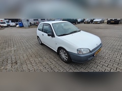 Toyota Starlet - 1.3-16V