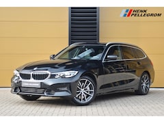 BMW 3-serie Touring - 330i Executive Edition * Sport line * Sfeerverlichting * HIFI * Trekhaak * Dealer onderhou